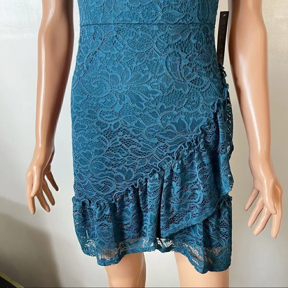 NWT City Vibe Lace Dress Sz 1